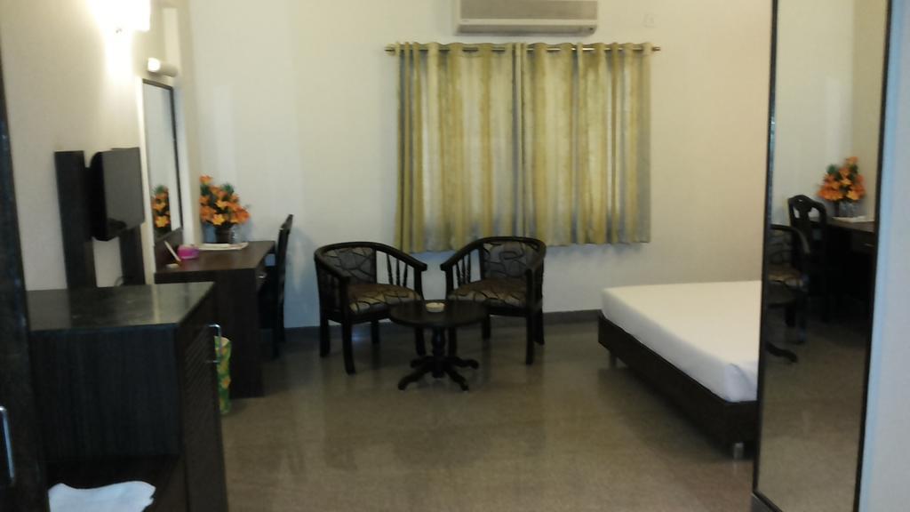 แอดยาร์ อนันดา บาวาน เรสซิเดนซี่ Hotel บังกาลอร์ ภายนอก รูปภาพ
